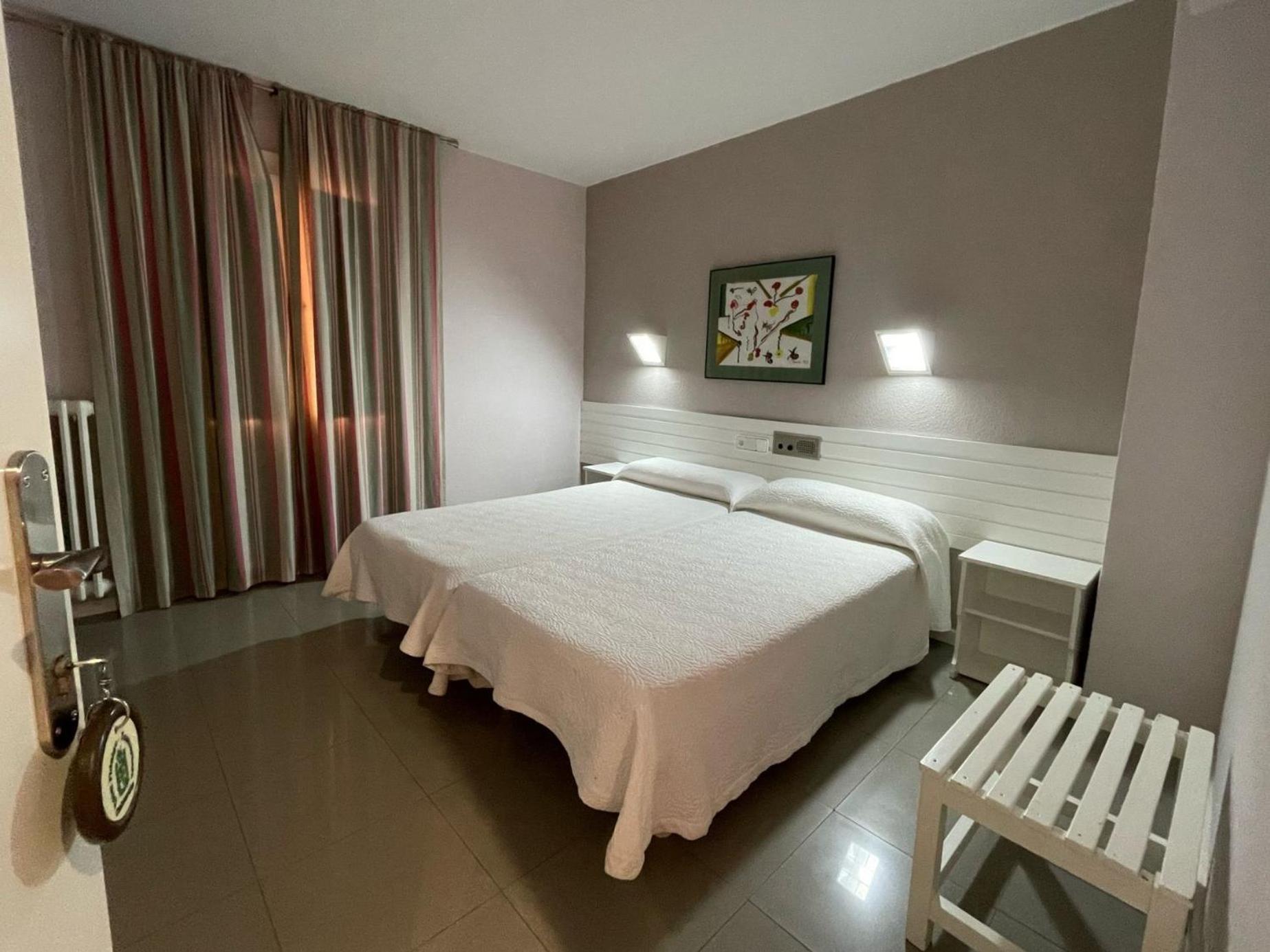 Hotel Fidalgo Calamocha Bagian luar foto