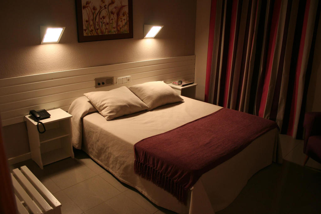 Hotel Fidalgo Calamocha Ruang foto
