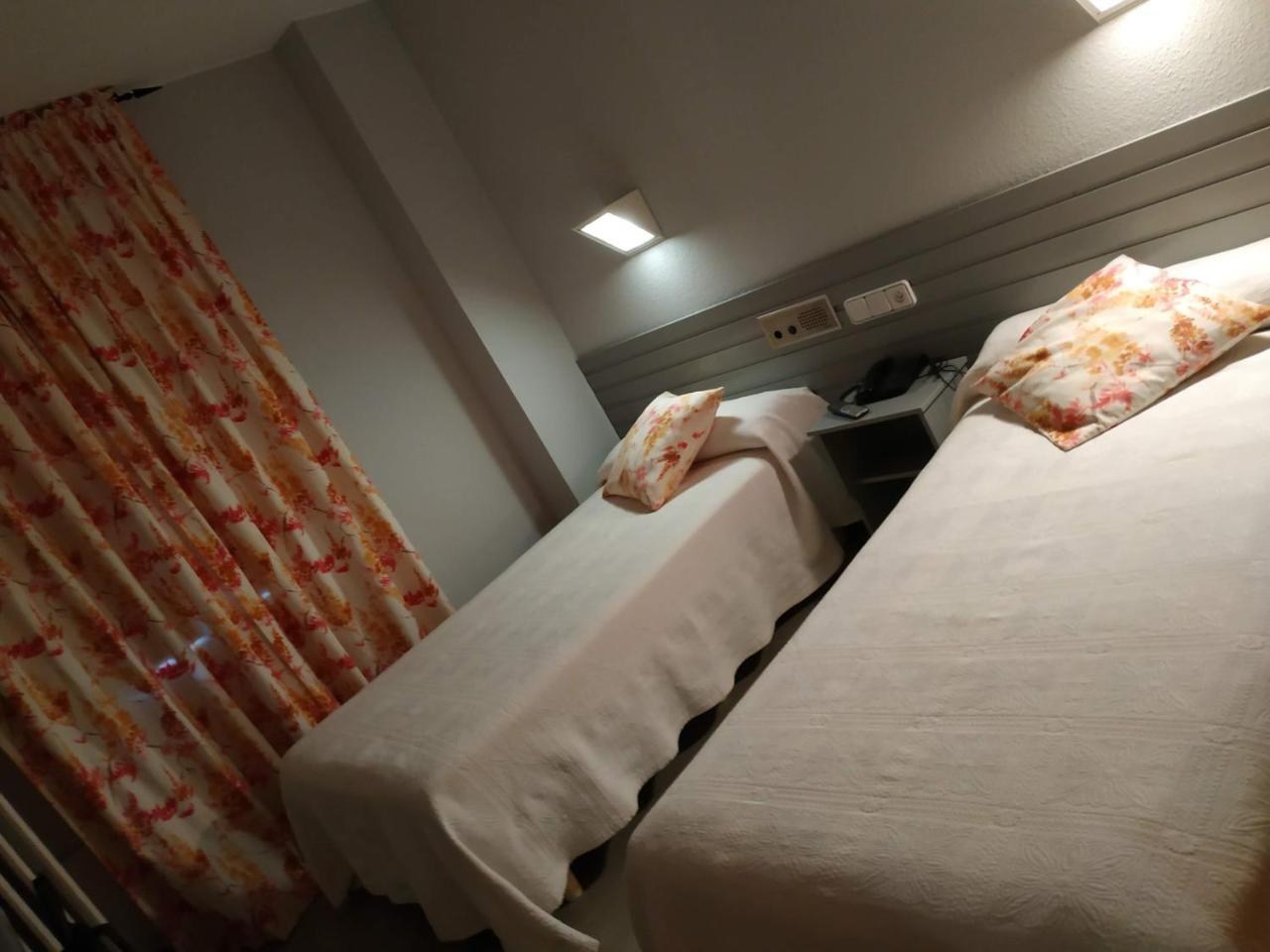 Hotel Fidalgo Calamocha Bagian luar foto